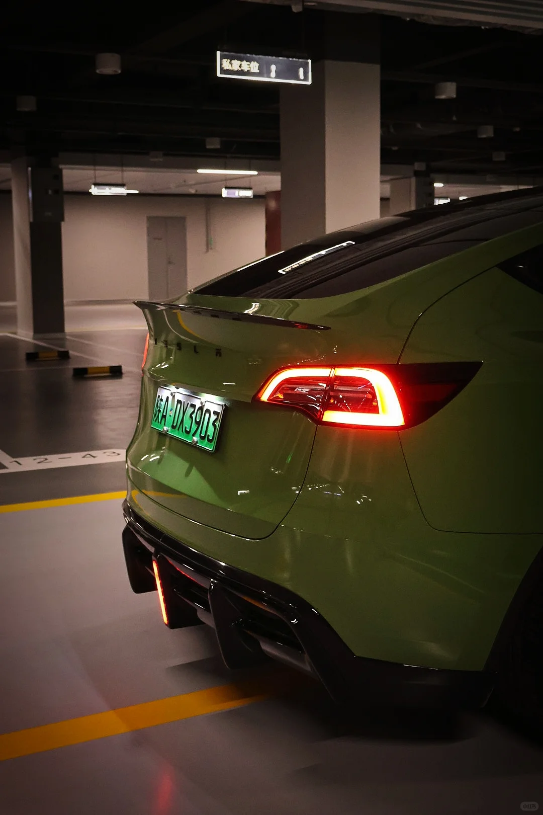 最便宜的特斯拉外观改装｜快来抄作业