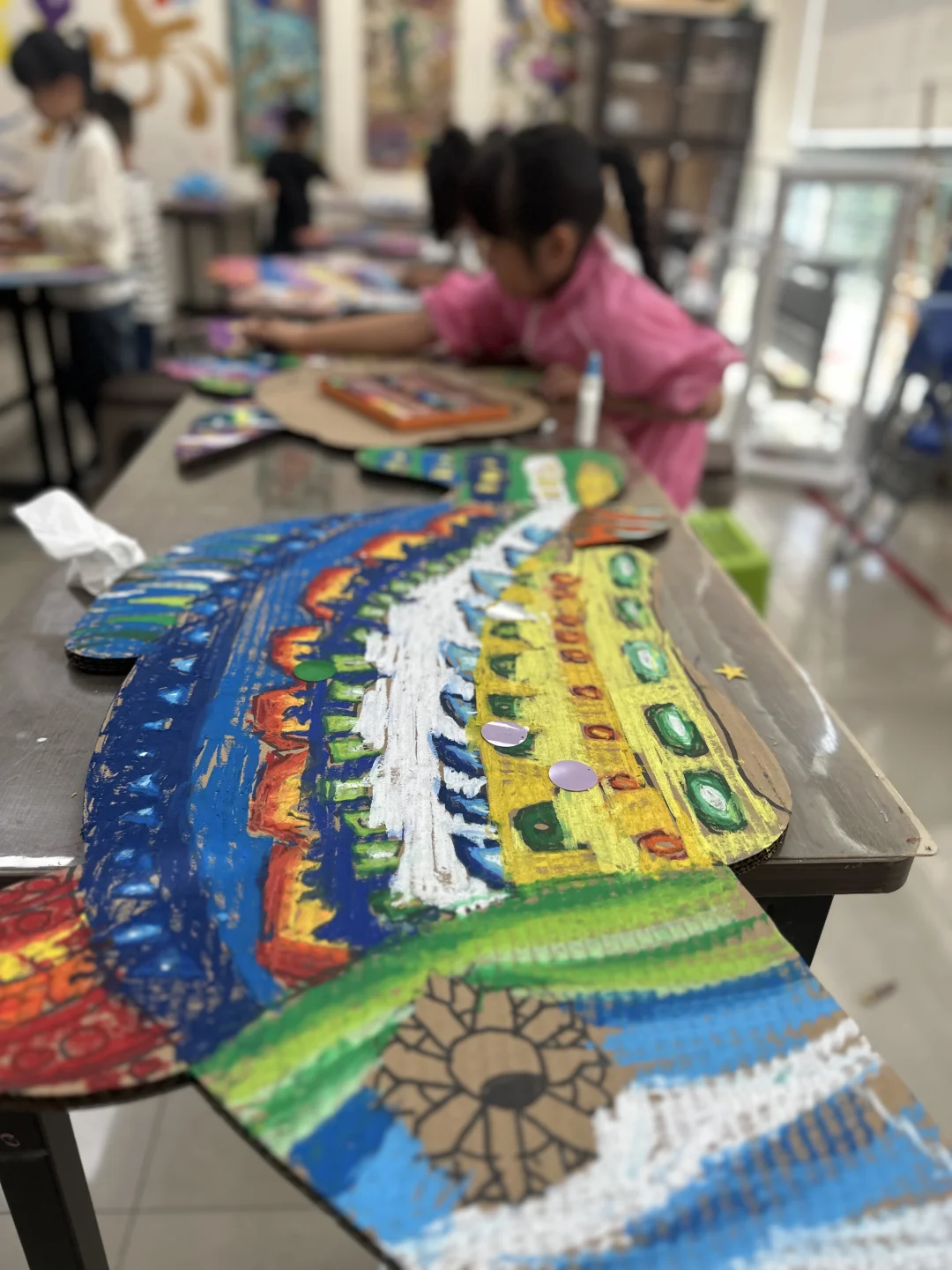 创意鱼形油画棒绘画—开启孩子的色彩探险