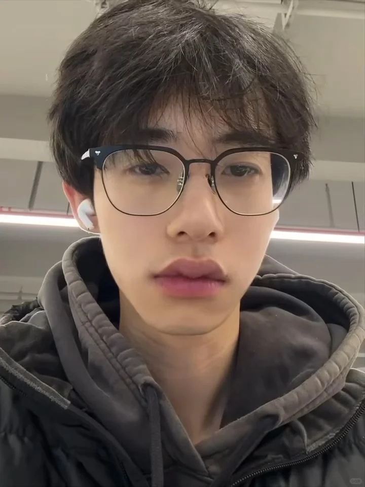 大宝早C晚A：直男护肤救星来了