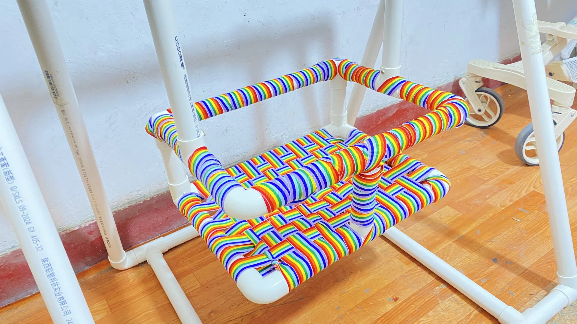 低成本实现秋千自由！自制儿童PVC秋千