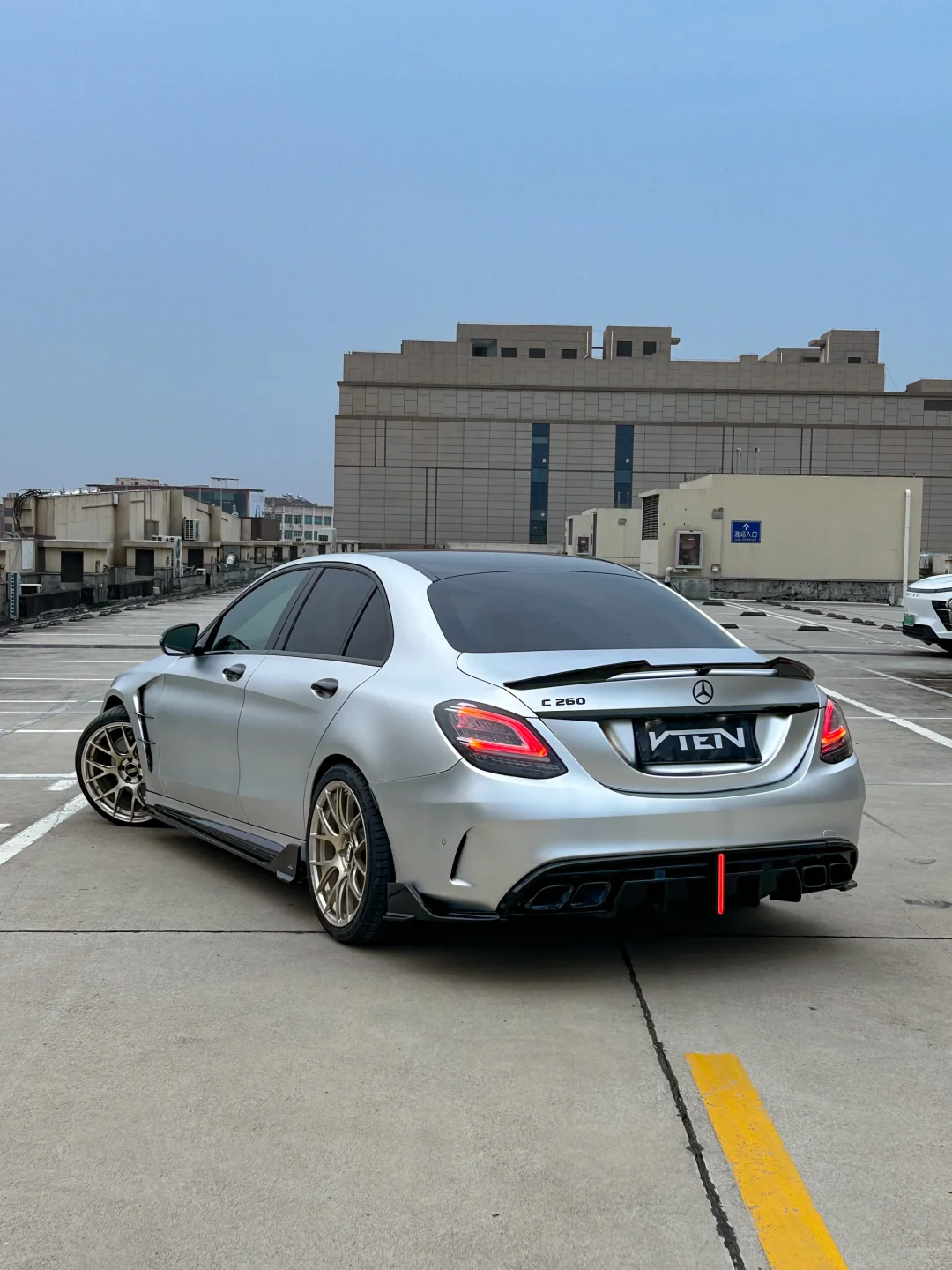 终于不用照着C63改了!W205专属套件来了!