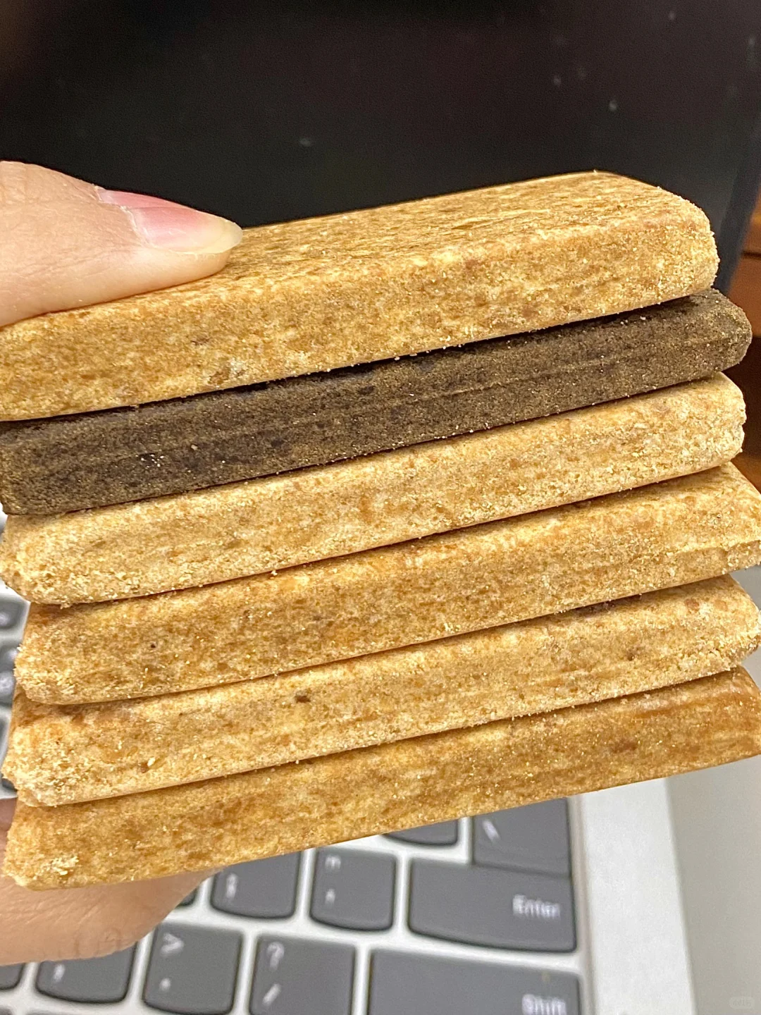 我惊了！现在的压缩饼干竟然做的这么好吃！