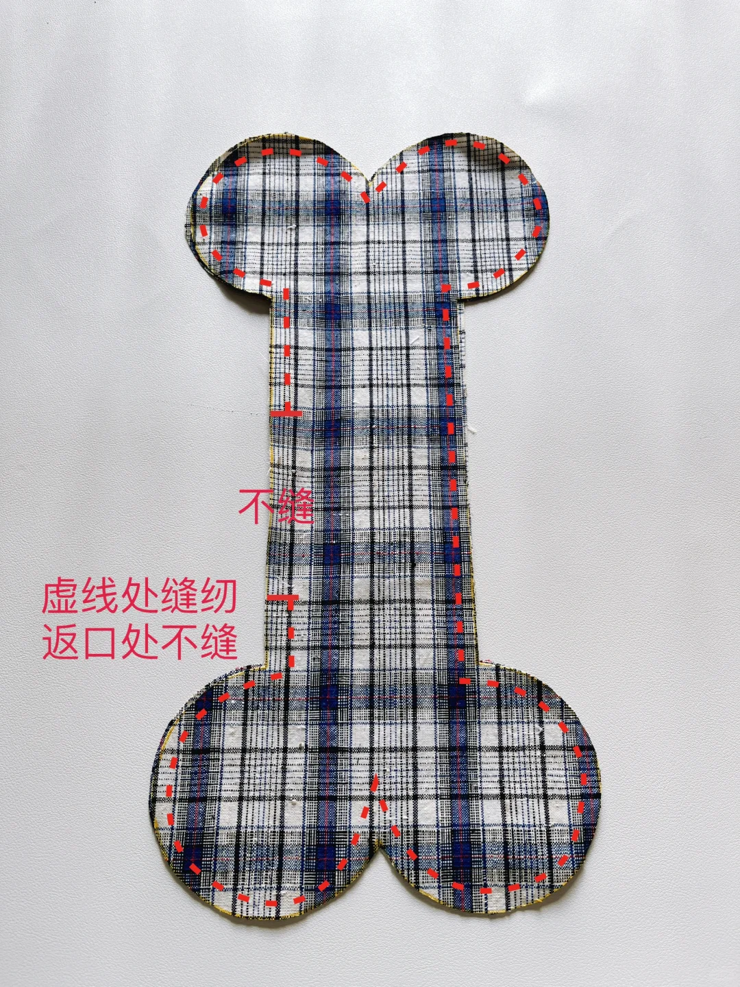 两块布就可以自制狗狗玩具，详细教程来咯?