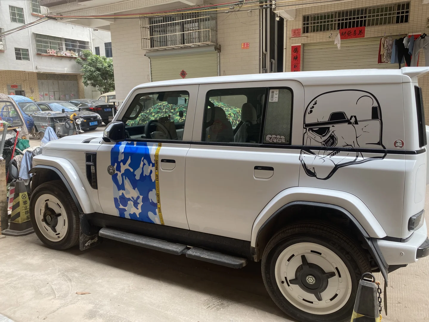 超级V23 白兵风暴头盔上线。