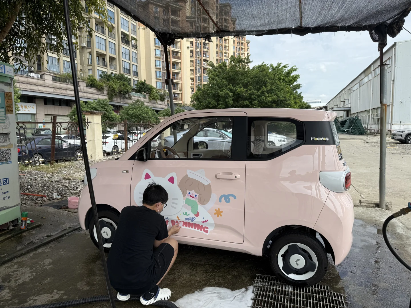 贴新车衣｜五菱萌主变身记！更像玩具车啦！