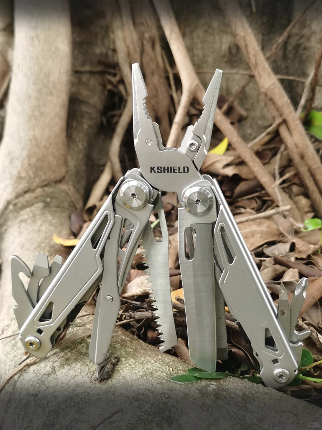 新品首发|多功能折叠工具钳户外党必备❗️
