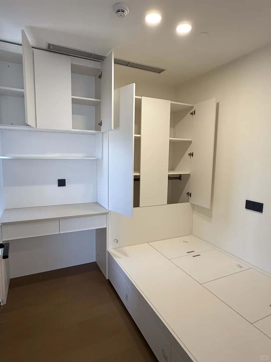 ?和樾府!9000元入住114㎡南向望央景四房