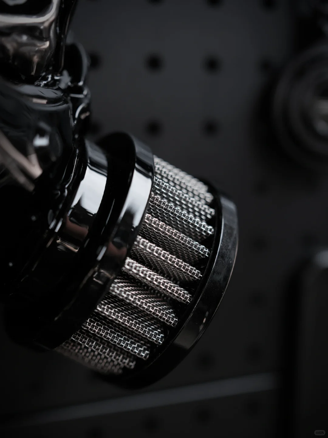 BuzzRevo|视觉冲击感的骷髅头设计