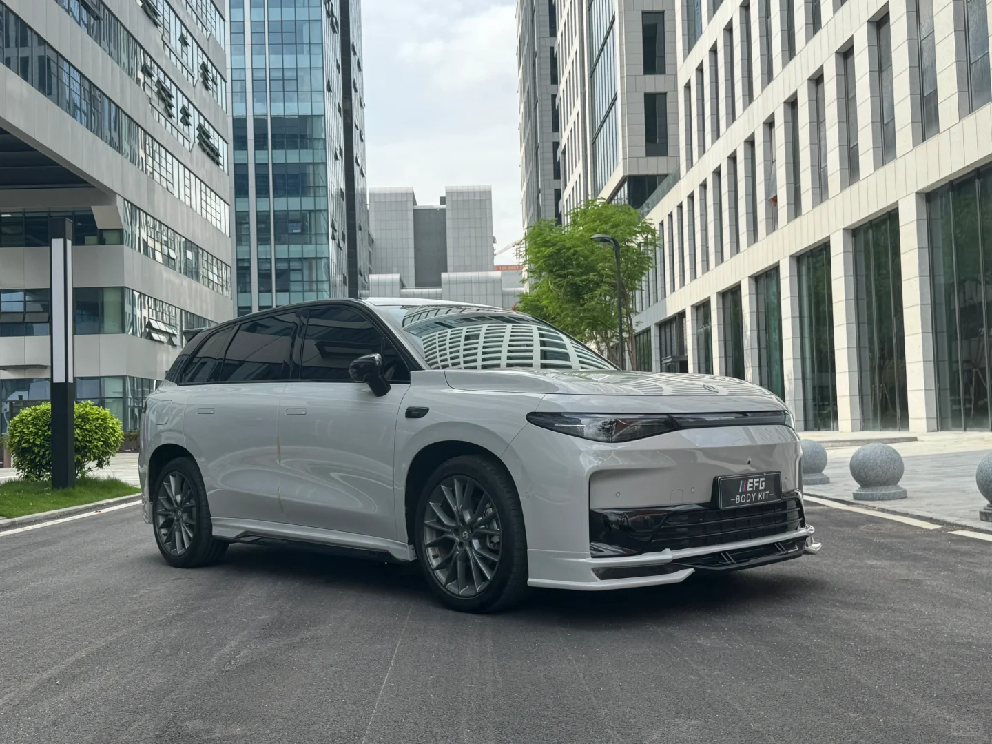 一场光与车的视觉盛宴?✨零跑C10