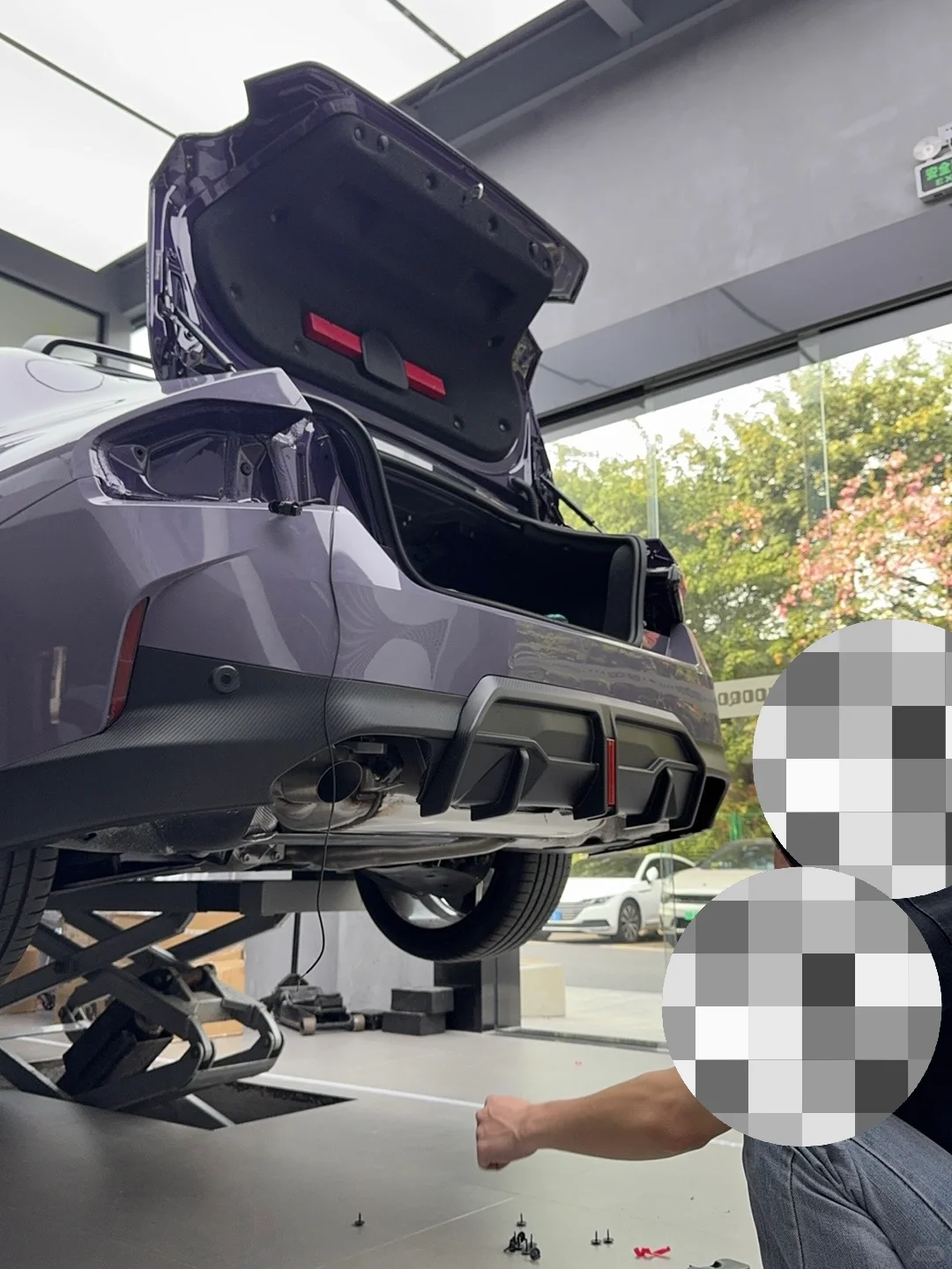 谁说女生玩车只会改改色膜!