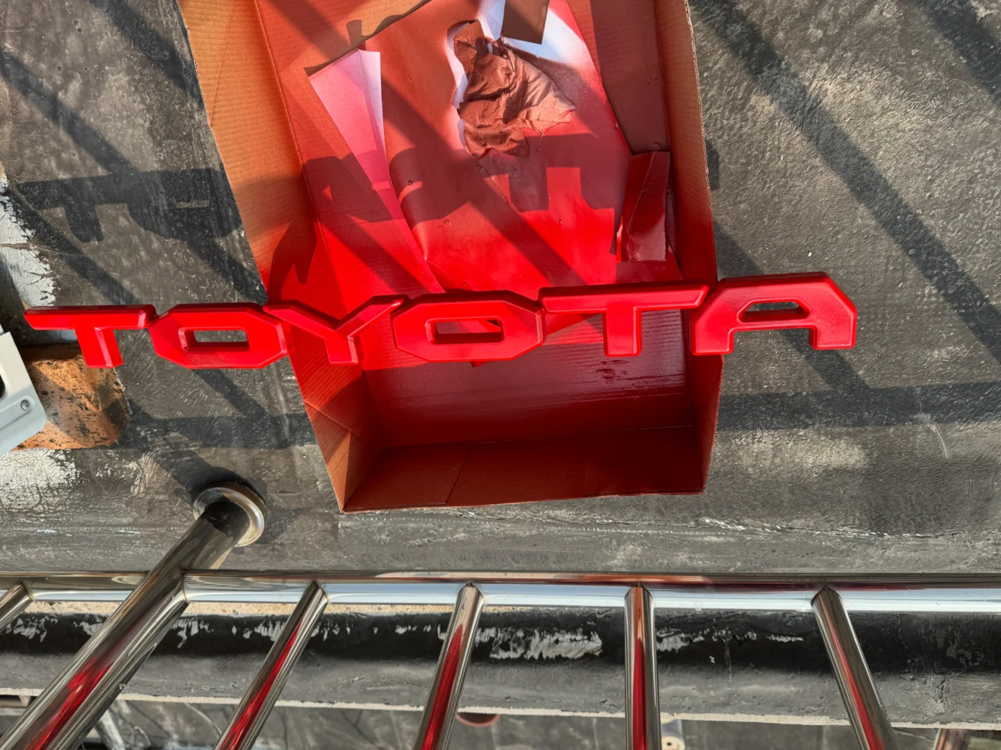 荣放最帅字母标改装(教程)