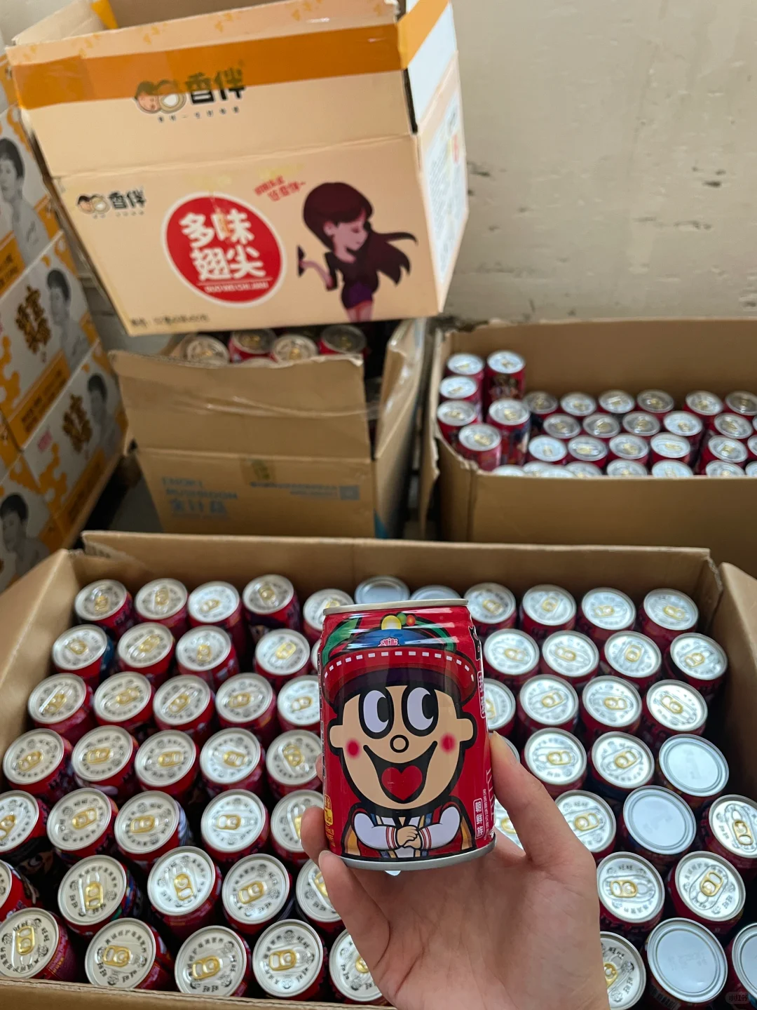 临期零食真的没人要？十块一大箱的快乐谁懂