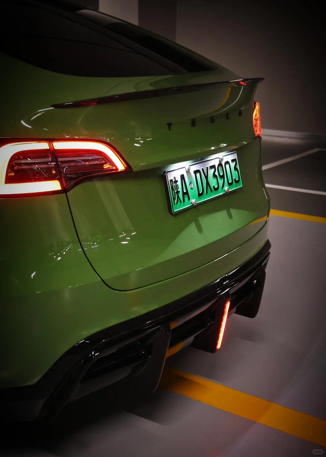 最便宜的特斯拉外观改装｜快来抄作业