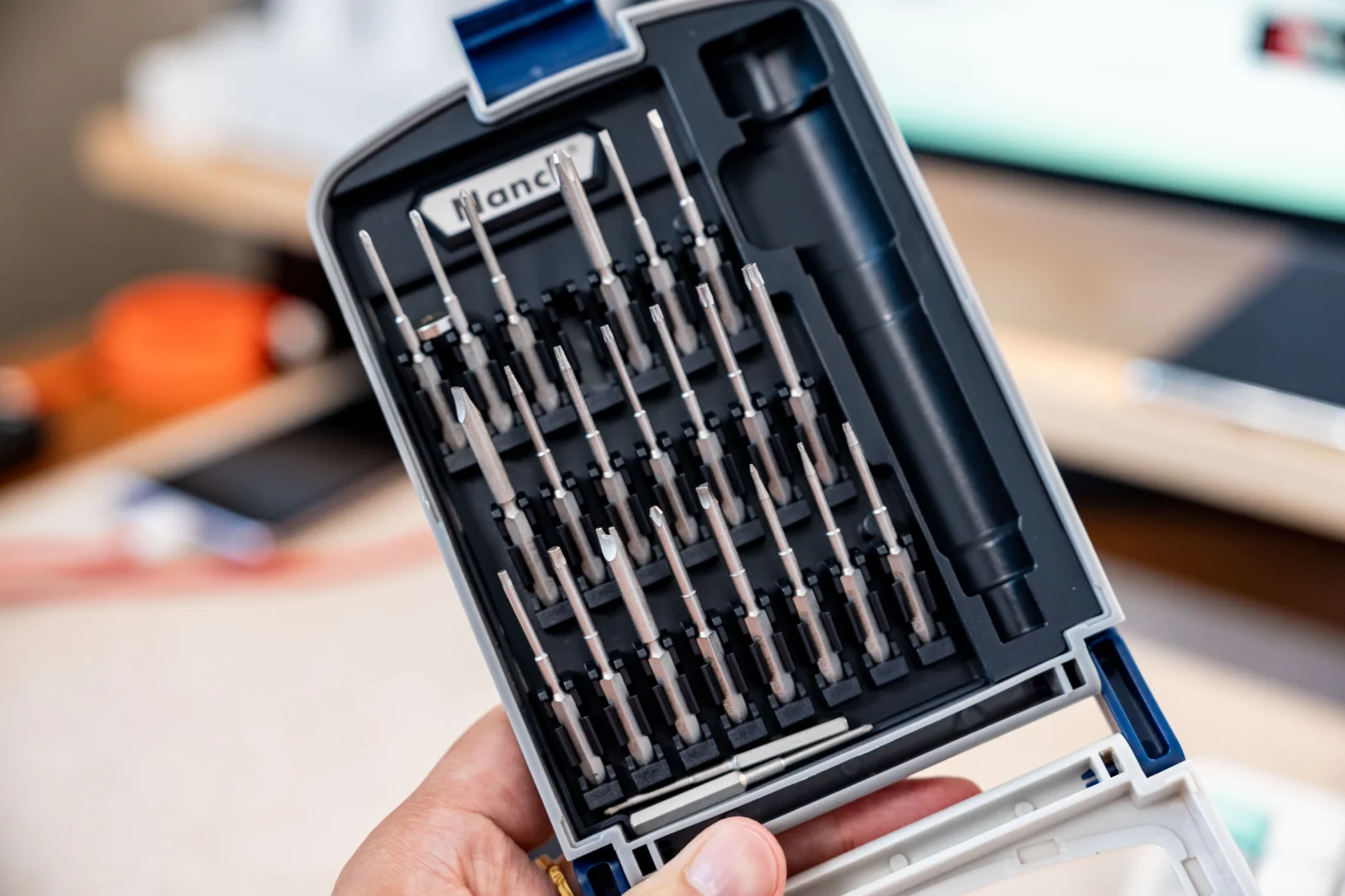 男孩子90块钱的快乐!一套22合1南旗螺丝刀