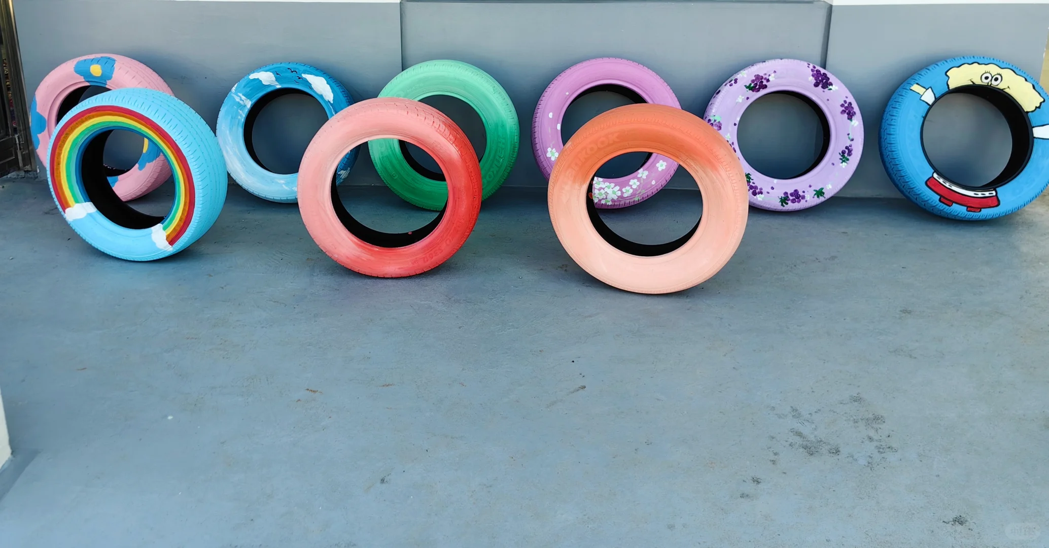 ?最好看的轮胎彩绘,有手就会?