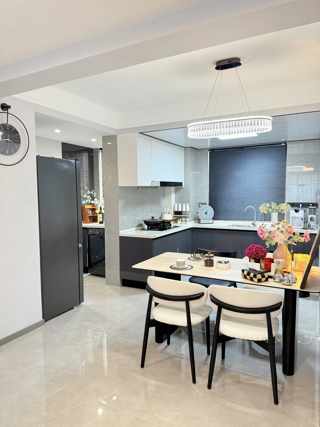 老公说这房子被我布置的真的不像精装房