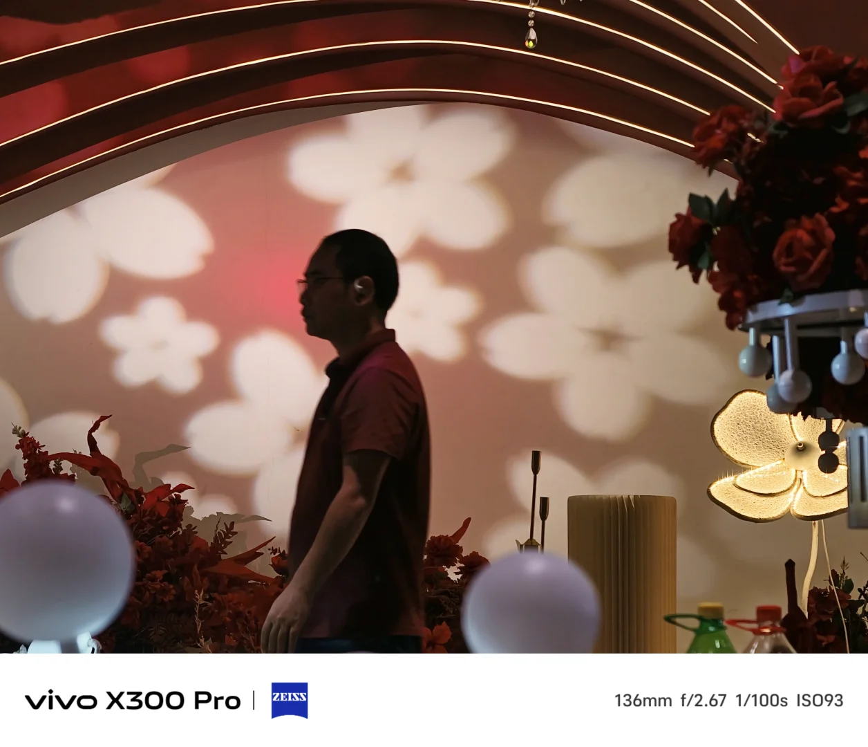 街拍：生活的帧里，藏着烟火与风