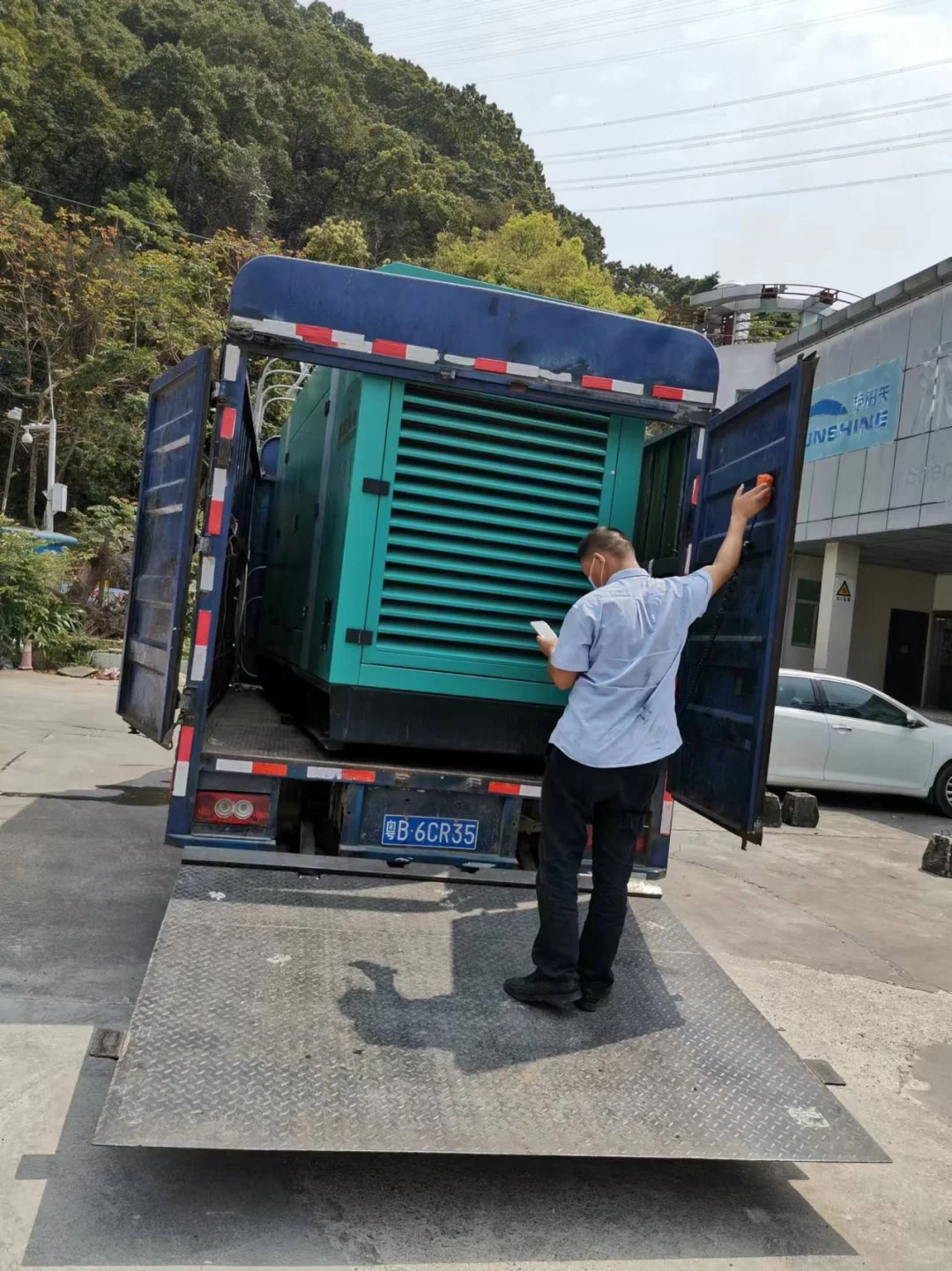 康明斯发电机多少钱