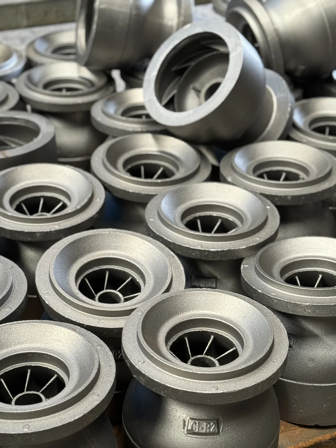 90后铸造工厂！年轻人现在很少干这个工作了