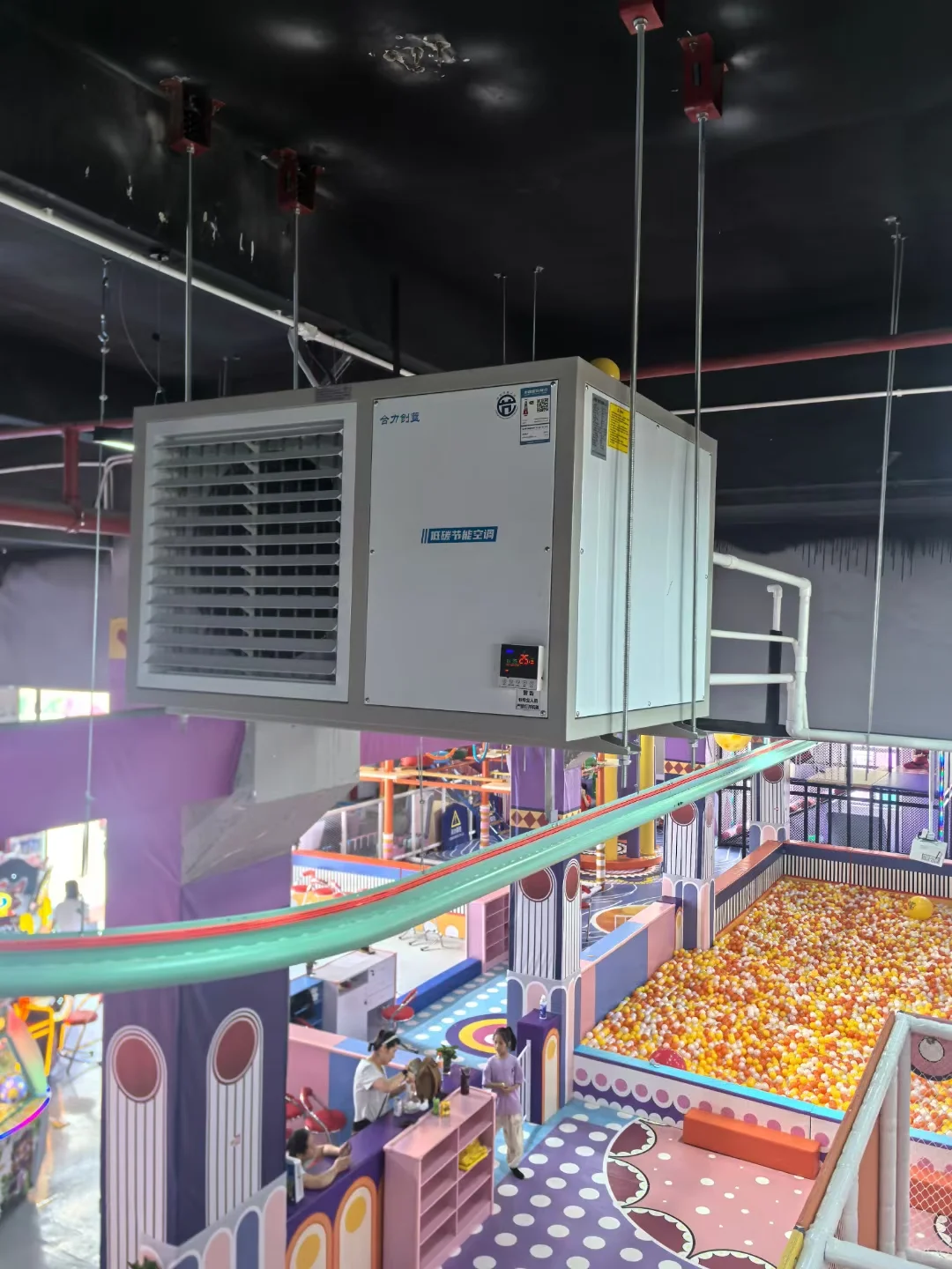 工厂高温？低碳节能空调帮您轻松搞定！