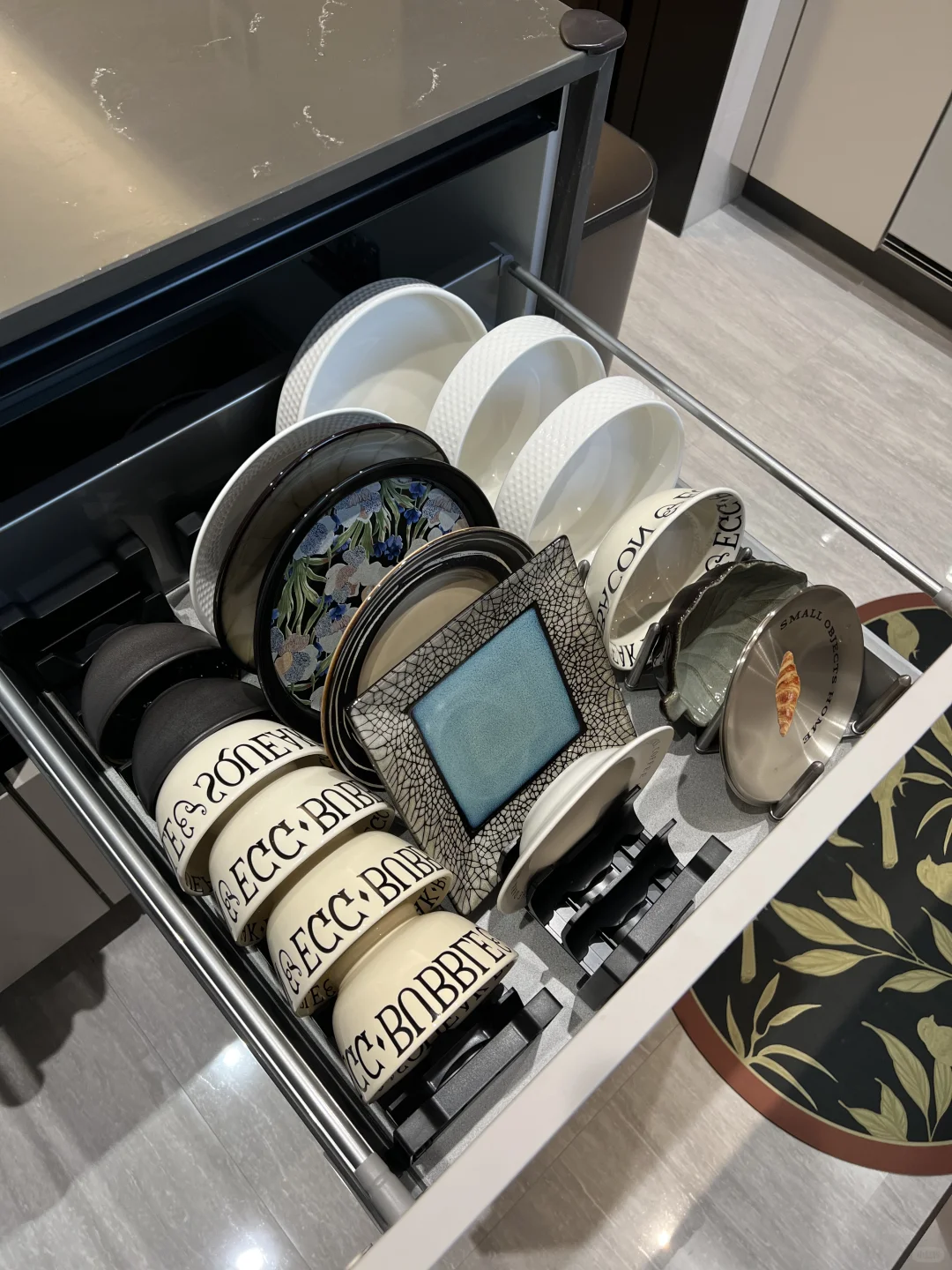 厨房里竟然有…..??