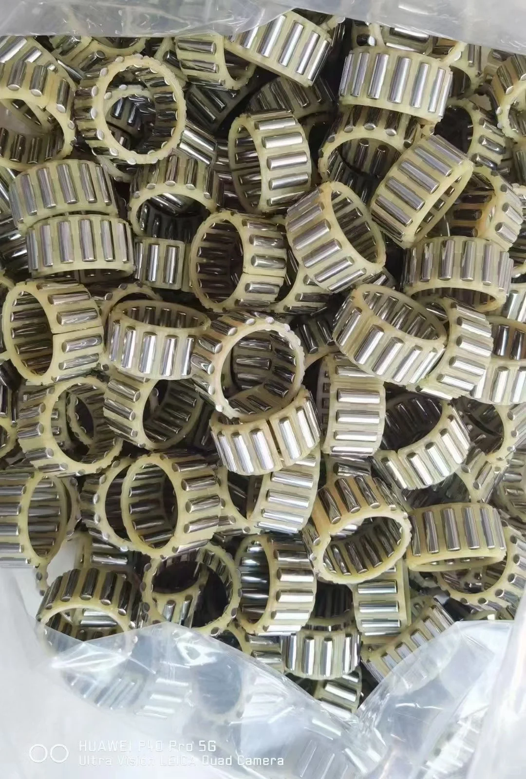 各款轿车发动机配件齐全！