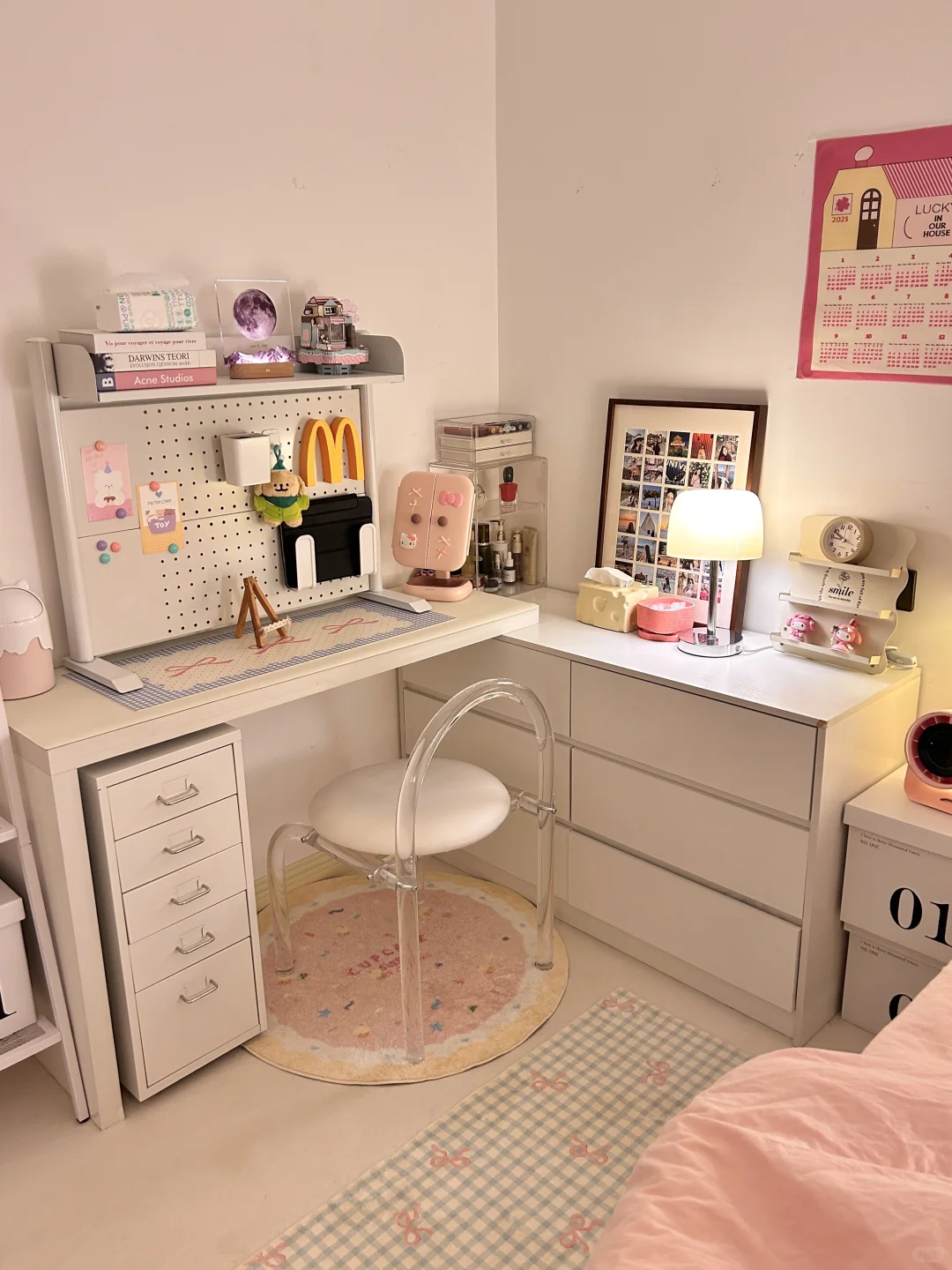 谁懂啊 改造后的房间也太温馨可爱啦~