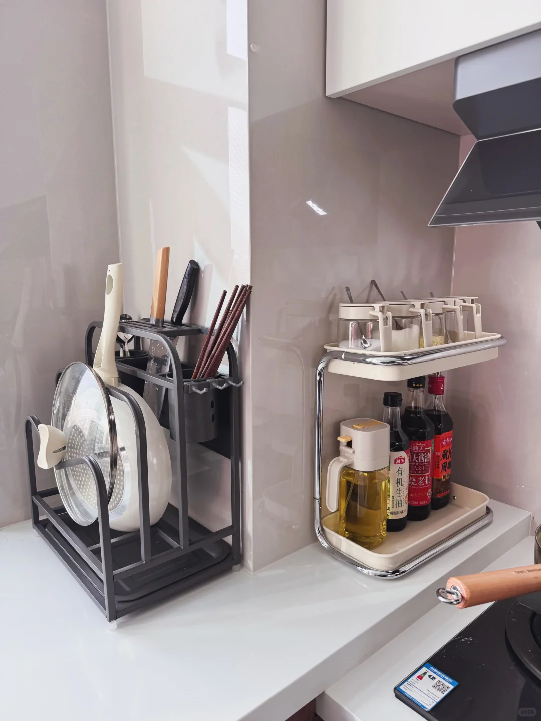 厨房置物架和调料架