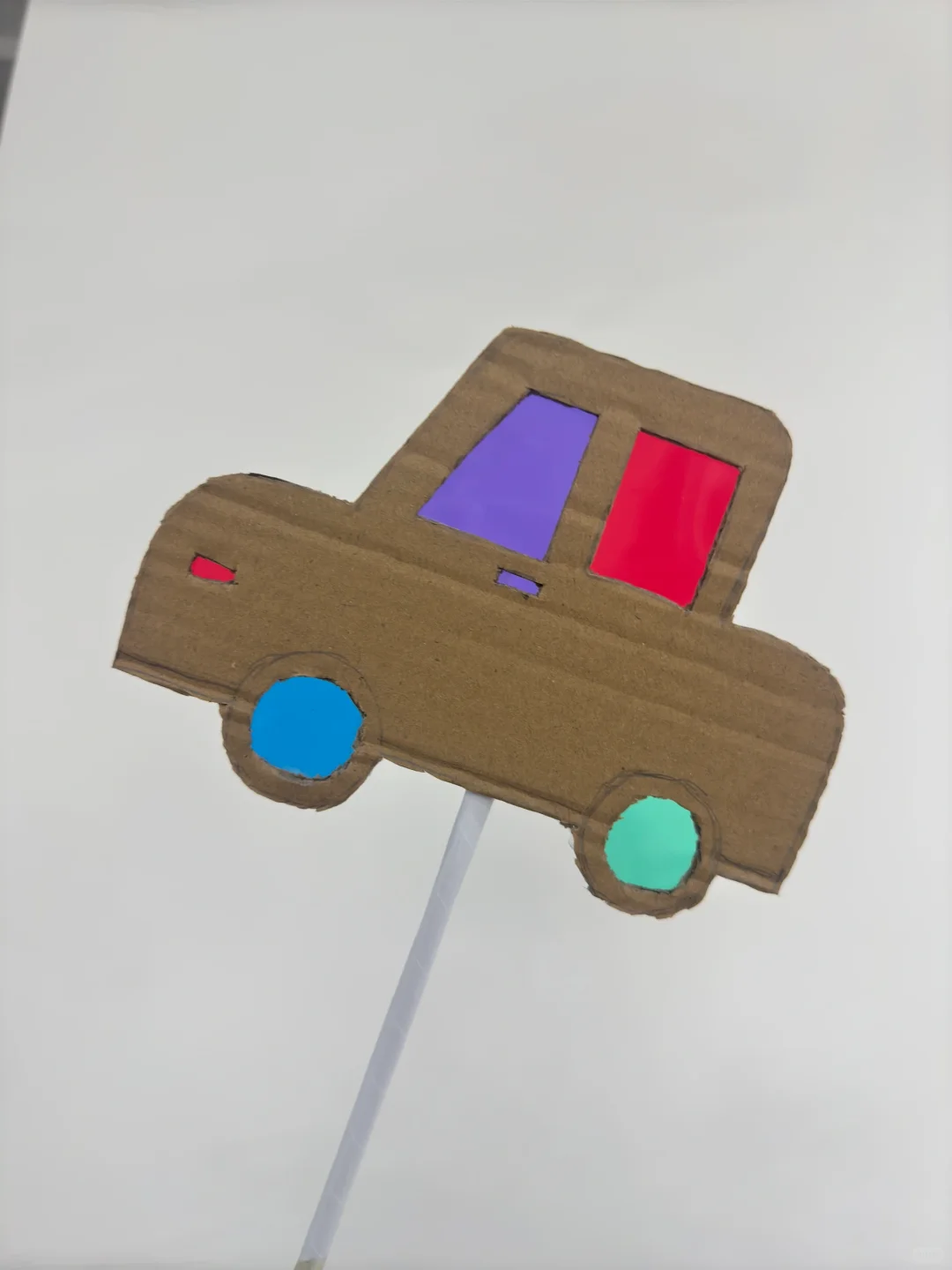 自制光影玩具|玻璃纸+快递箱✨带娃玩光影