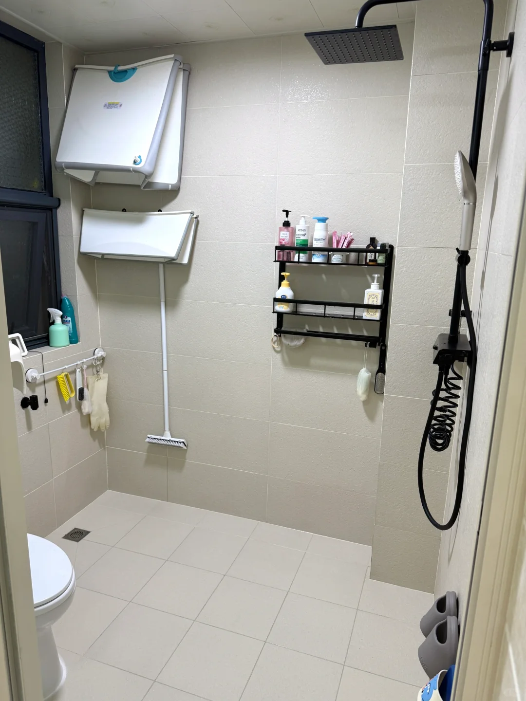 6年卫生间的清洁收纳 盆盆上墙方法分享