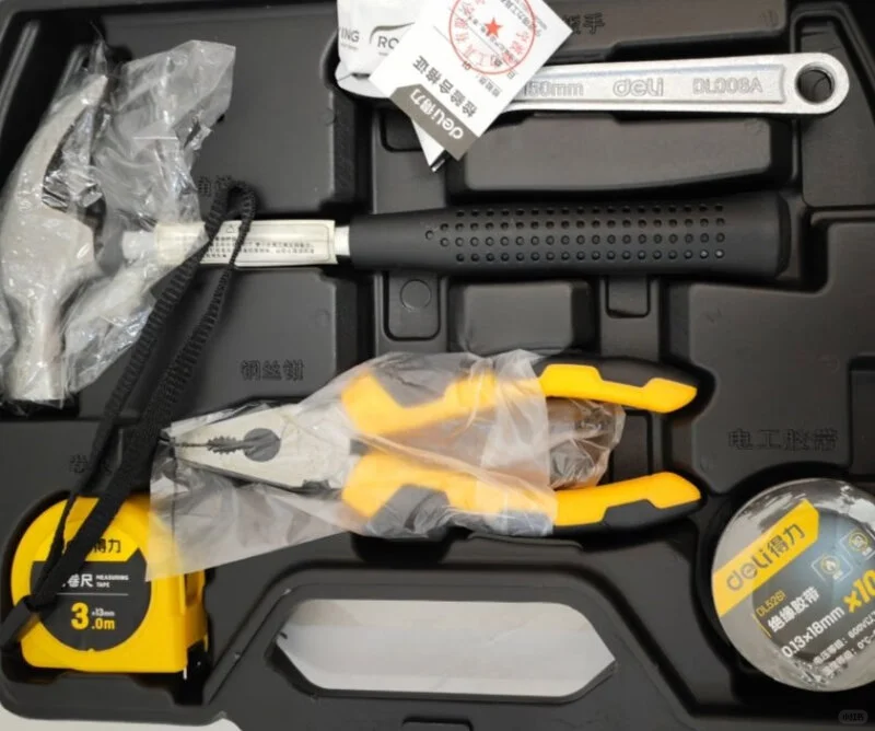 ✨得力工具套装，点亮生活每一刻！✨