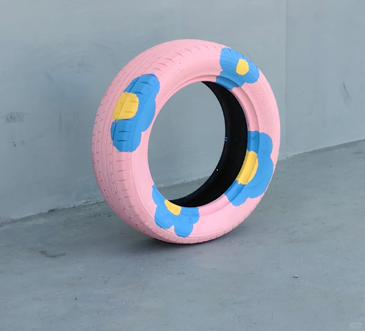 ?最好看的轮胎彩绘,有手就会?