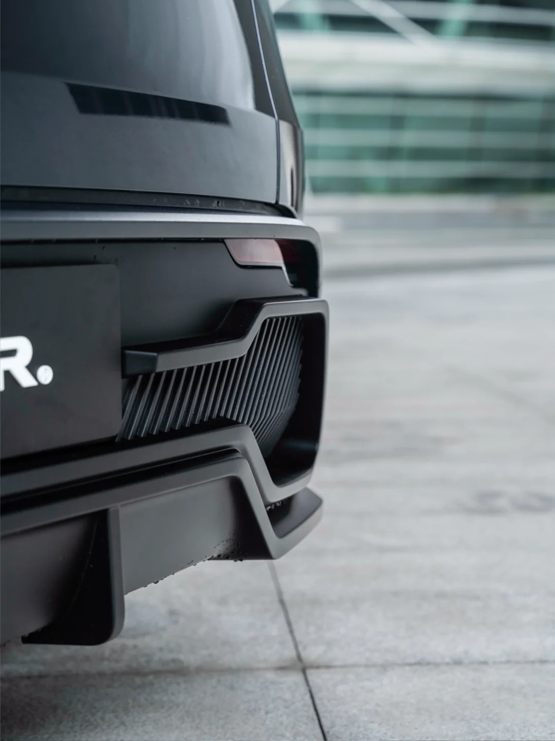 焕新Model Y ｜星空灰 颜值代表