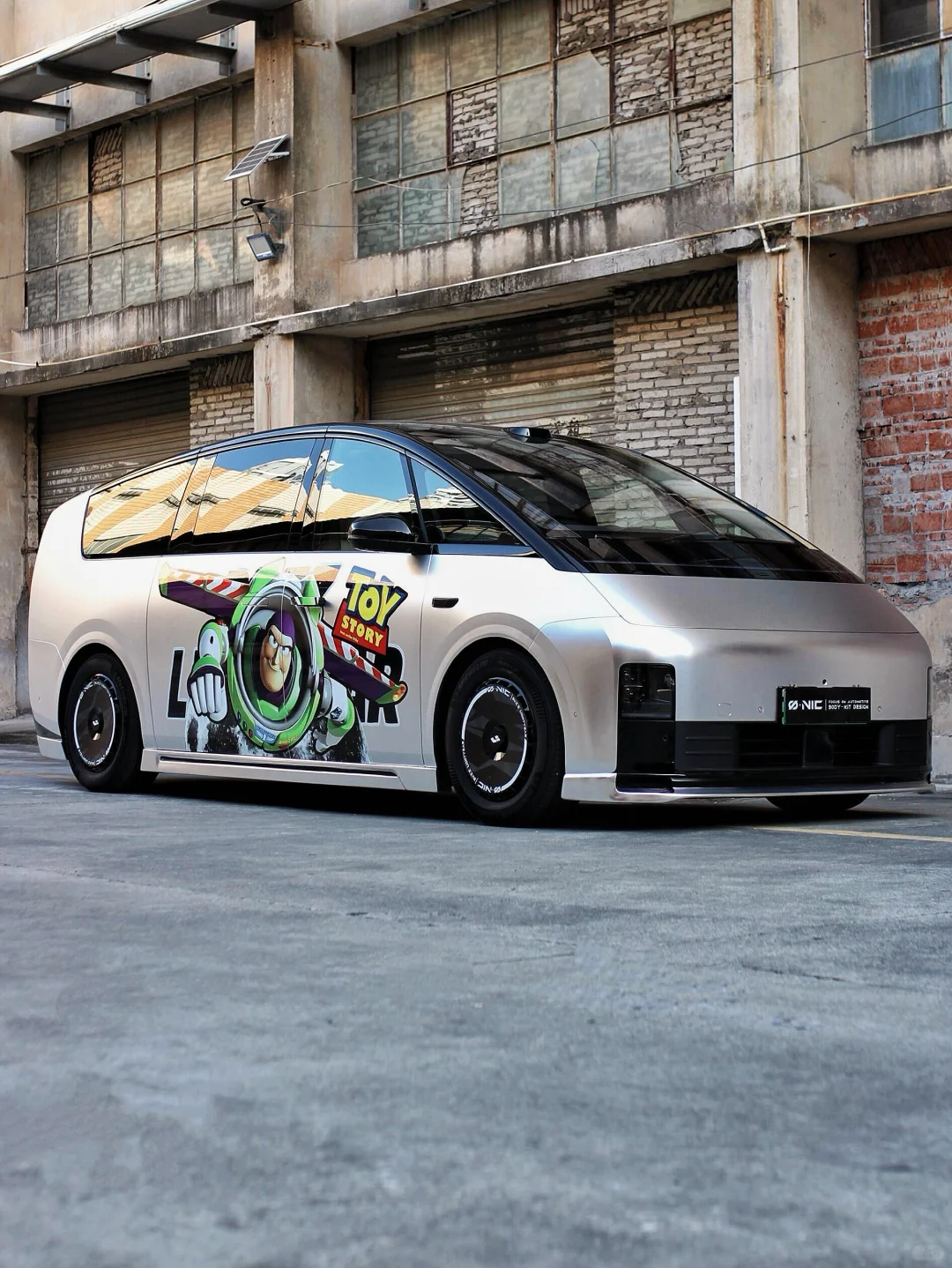 感谢客户小哥的返图，这辆巴斯光年真的帅啊