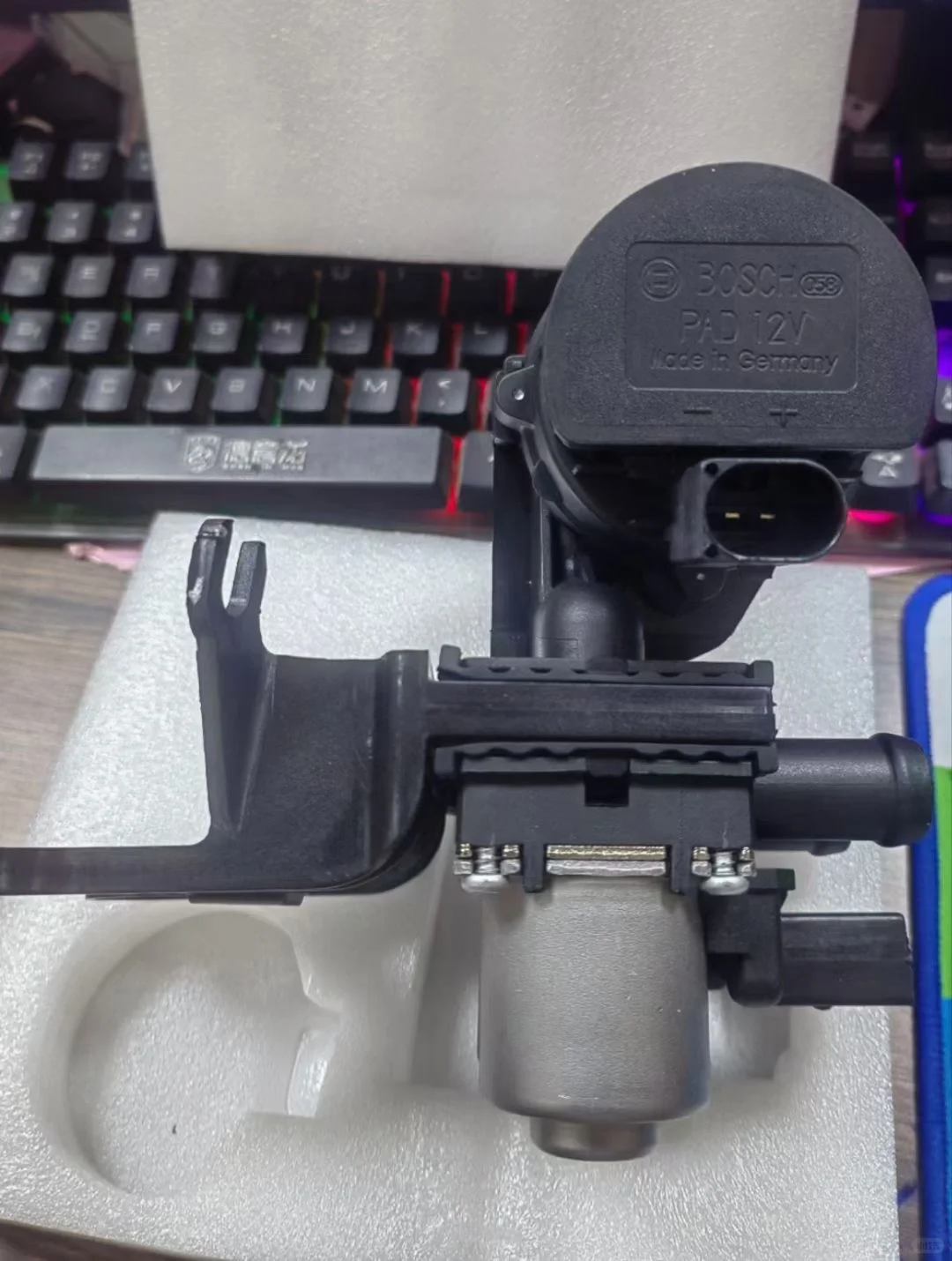 各款轿车发动机配件齐全！