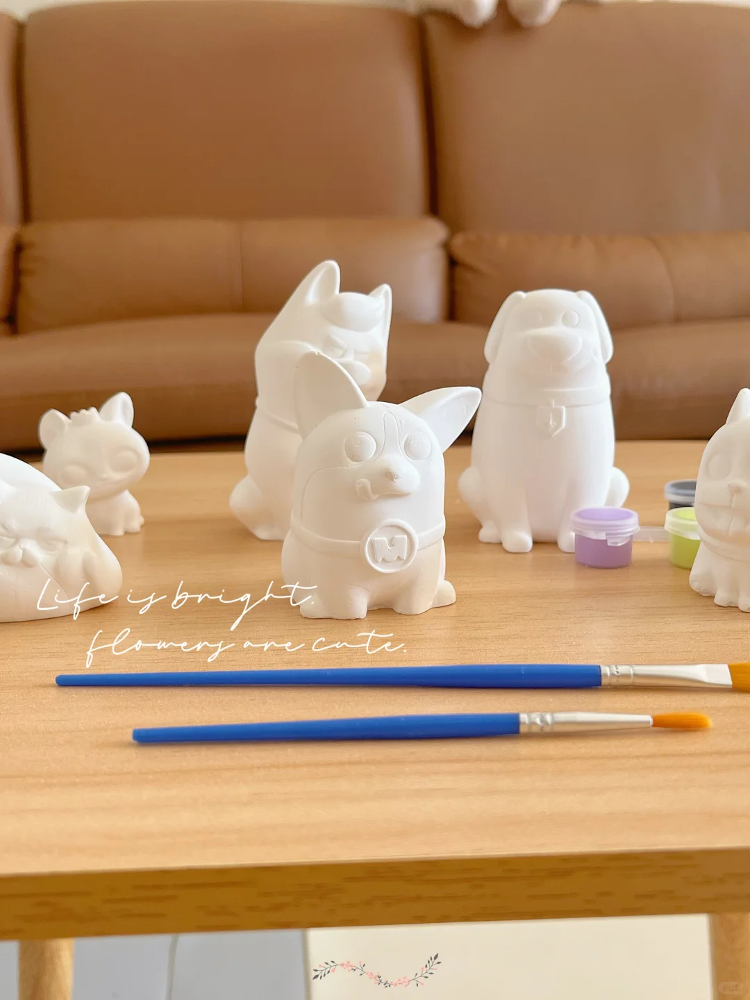 2岁早教｜代替电视，颜色认知?从画笔开始