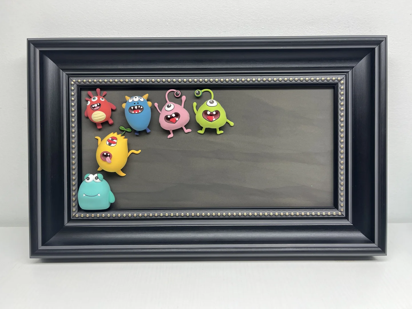 挑战做100幅粘土画之小怪兽?｜⬅️划附过程图