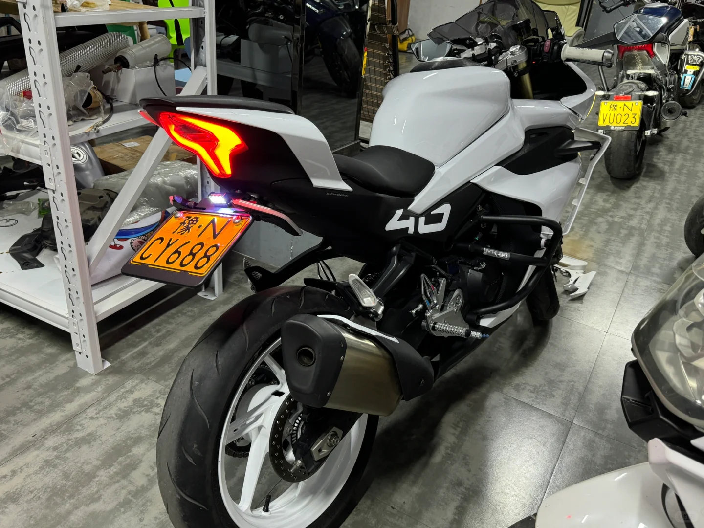 2万多的小摩托也可以超酷，450sr低成本改装