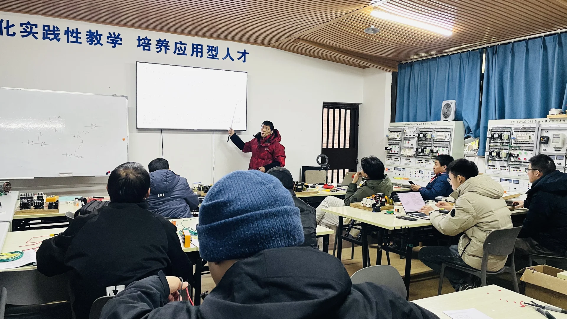 电动机故障与控制电路维修技巧