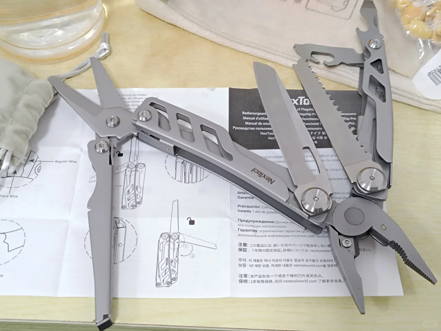 漂亮好看的大钳子