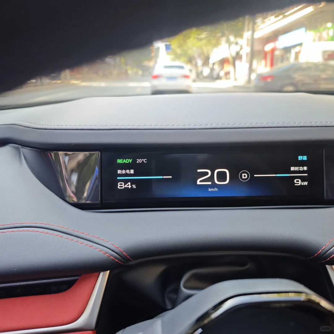 小米1.4.0仪表盘速度字体有点怪