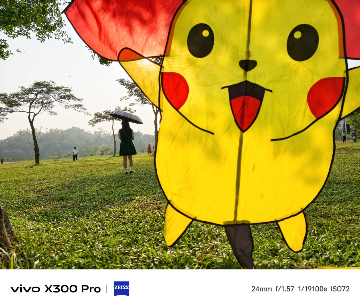 街拍：生活的帧里，藏着烟火与风