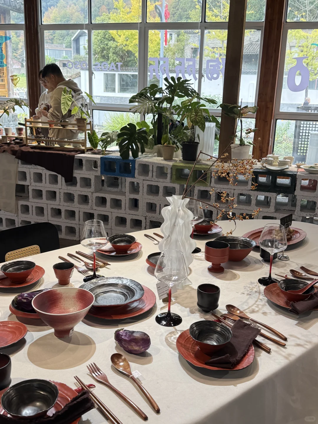 看到一个超好看的陶瓷店～