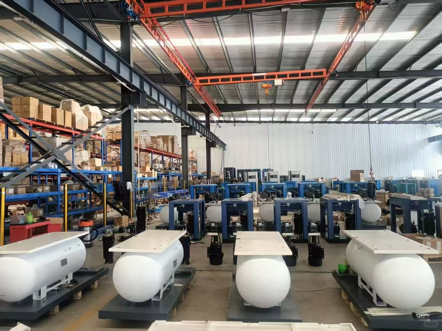 国产空压机/节省空间/维护少/致电有优