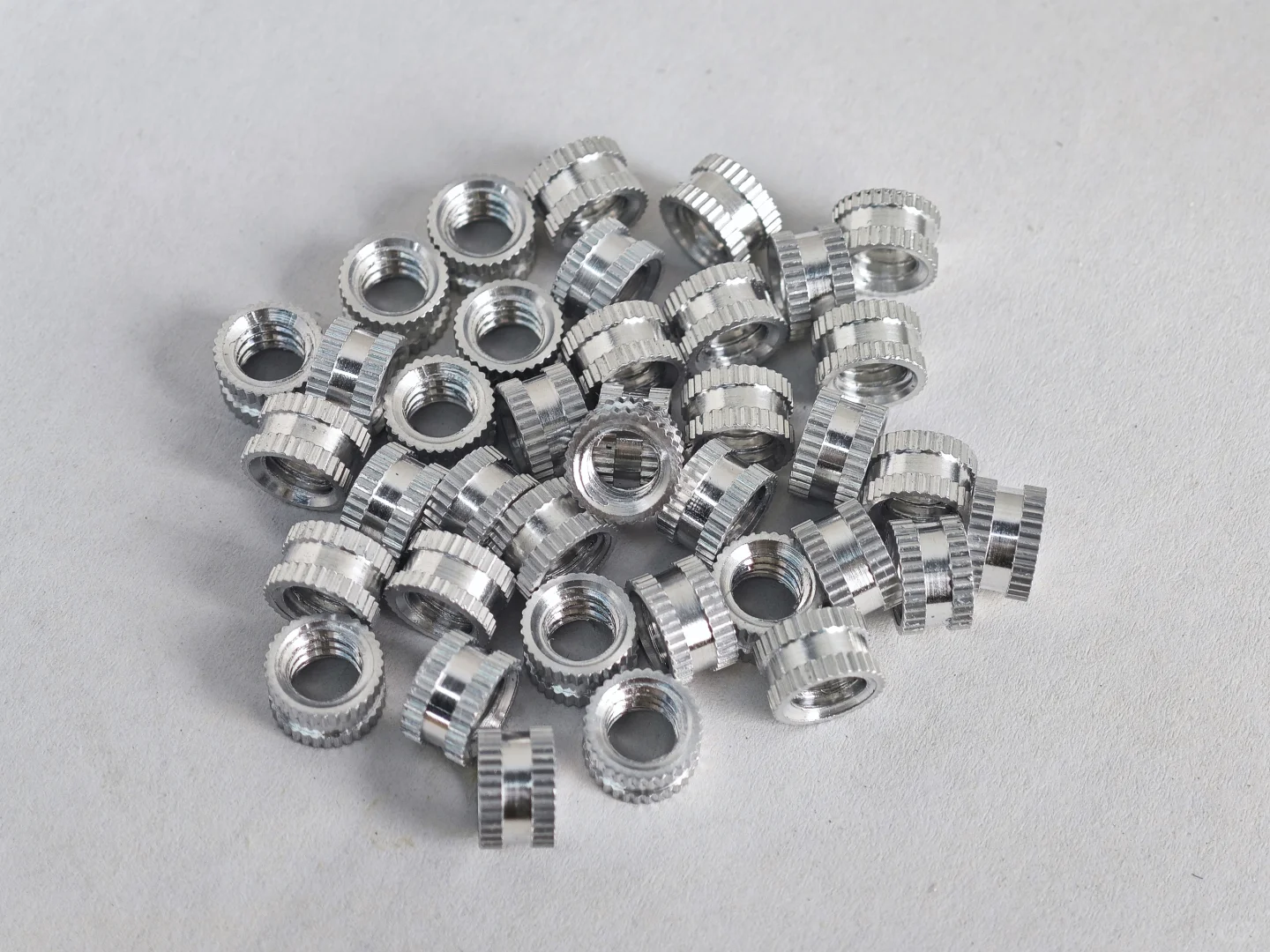 铝合金免通电染金色