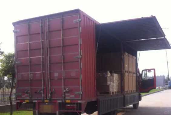 汽车配件陆运出俄罗斯