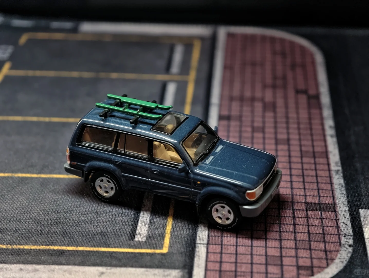 便宜又大碗 20多块5件套的64车顶配件