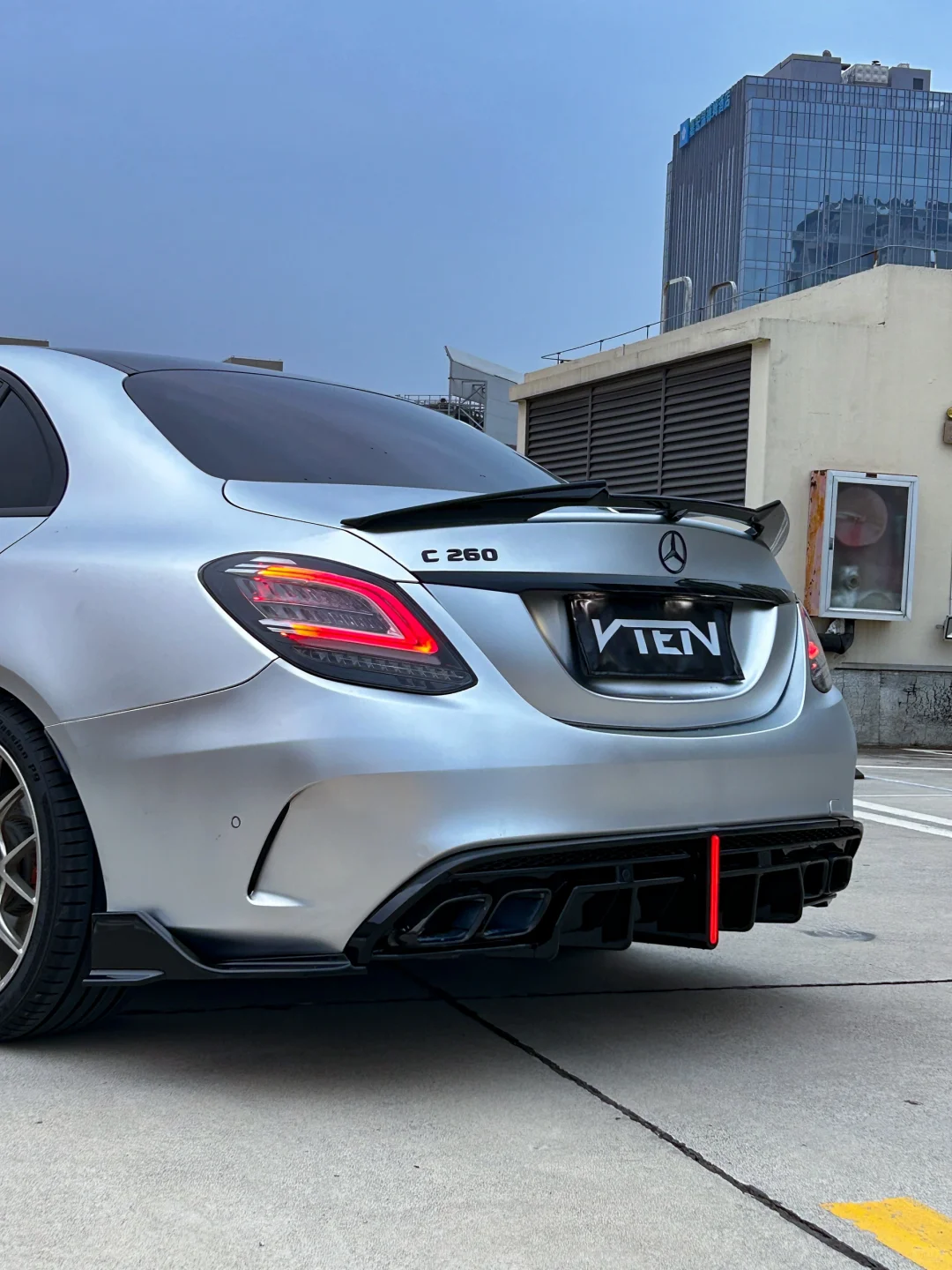 终于不用照着C63改了!W205专属套件来了!