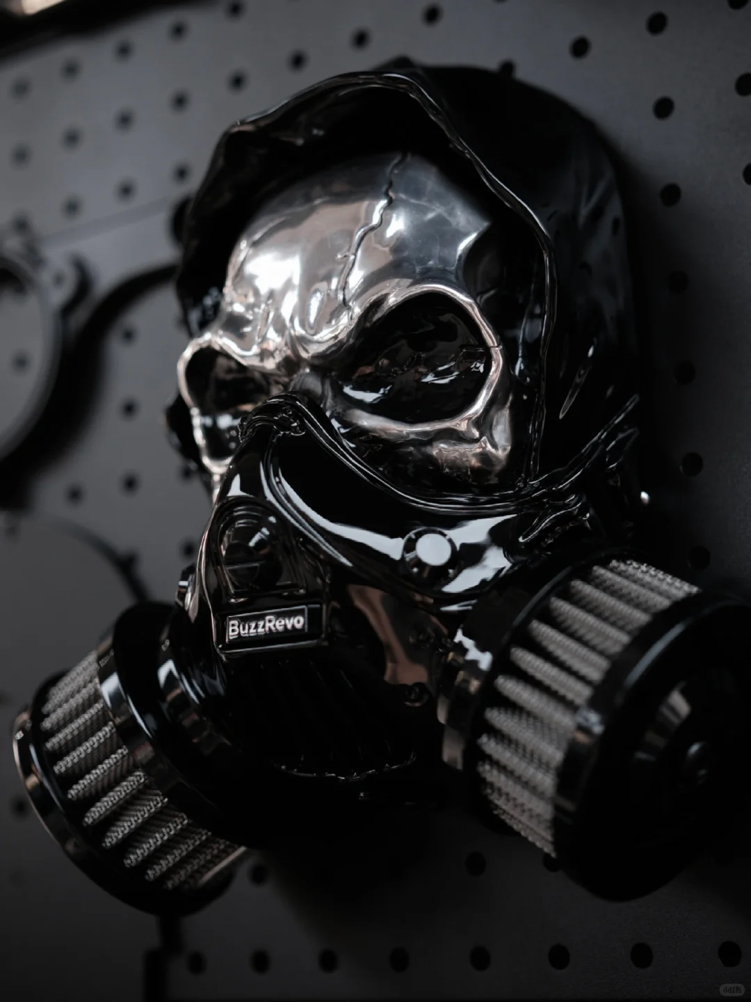 BuzzRevo|视觉冲击感的骷髅头设计