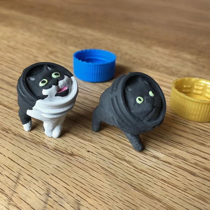 今日丑东西｜瓶盖小猫咪